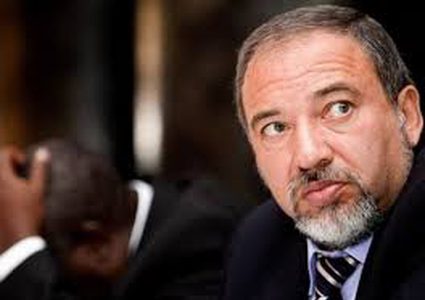 ليبرمان يترأس إجتماع طارىء لمناقشة خطر الزلال