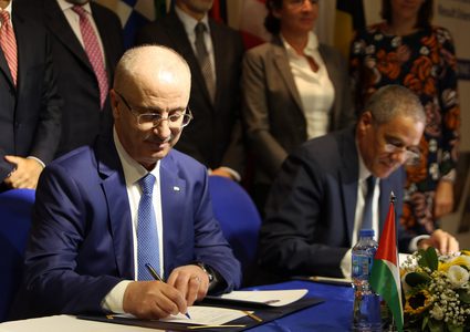 الحمدالله يشارك بإطلاق الاستراتيجية الأوروبية