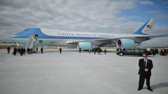 ترامب يرغب بتغيير ألوان الطائرة الرئاسية