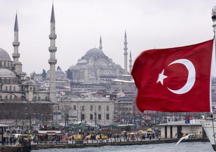 تركيا تبرم أكبر صفقة عسكرية في تاريخها