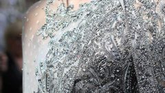 ما هو لون أحمر الشفاه الرائج للشتاء المقبل؟