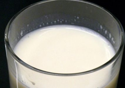 الحليب كامل الدسم يوقف السكتات الدماغية