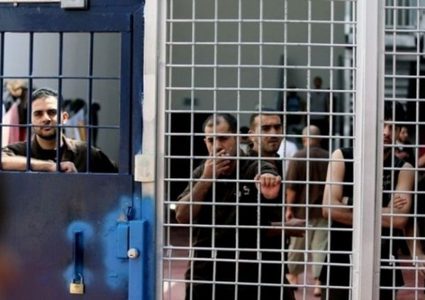 الأسير شوكة يفقد 30 كغم من وزنه