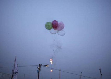 يديعوت: أمامكم بضعة أيام لوقف البالونات الحارقة