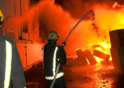 احتراق منزل بالكامل شرق نابلس