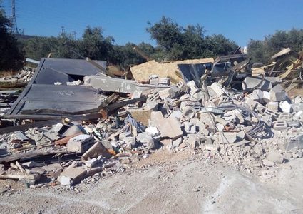 الاحتلال يهدم منزلين في قرية الديوك غرب أريحا