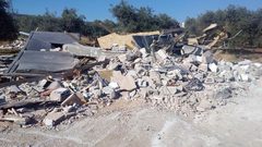 الاحتلال يهدم منزلين في قرية الديوك غرب أريحا