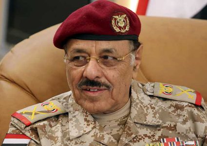 مقتل قائد عسكري بانفجار استهدف نائب الرئيس اليمني