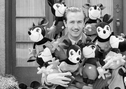 أسطورة والت ديزني تتم عامها الـ 63