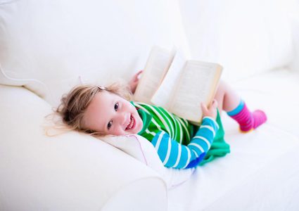 دماغ الإنسان لا يتذكر أي شيء قبل السنتين