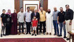 الرئيس يستقبل الطفل المختطف بعد تحريره