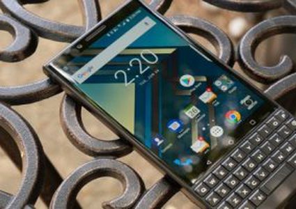 بلاك بيري تستعد للكشف عن نسخة لايت من هاتفها Key2