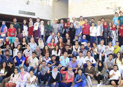 برنامج زاجل يختتم فعاليات مخيم شهر تموز