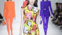 أجدد الفساتين الملائمة لأجواء الشاطئ