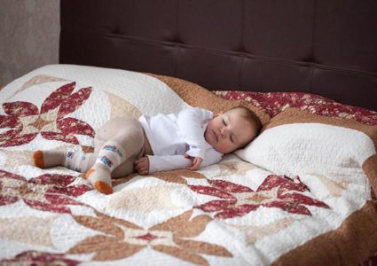 كيف تنظمين نوم مولودك؟