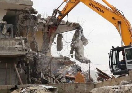 الاحتلال يهدم 4 منازل في بيت حنينا