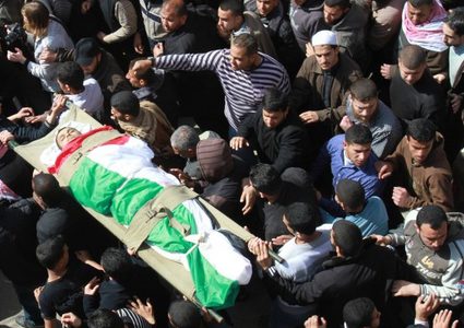 غزة تشيع جثمان الشهيد رضوان