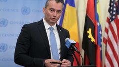 ملادينوف يدعو لوقف التصعيد في قطاع غزة فورا