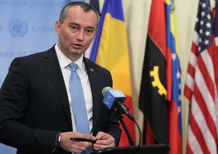 ملادينوف يدعو لوقف التصعيد في قطاع غزة فورا