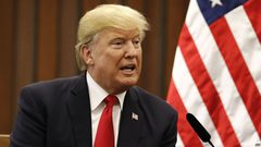 فضيحة عارضة "بلاي بوي" تطارد ترامب بتسجيل سري