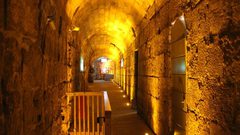 الاحتلال يصادق على إطالة نفق في القدس