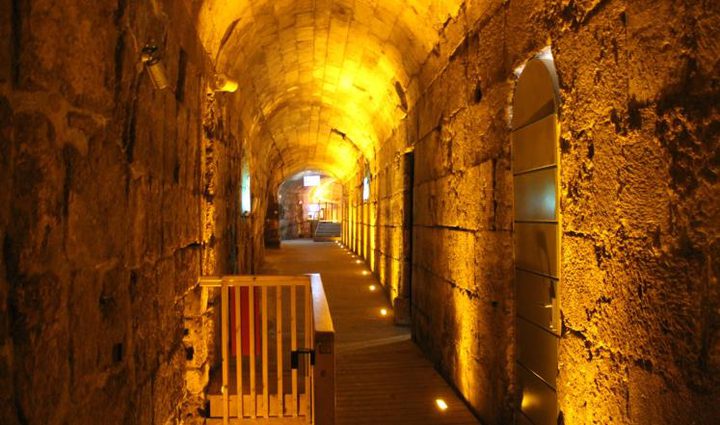 الاحتلال يصادق على إطالة نفق في القدس