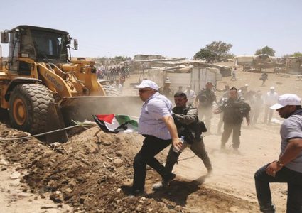 محافظ جنين: الخان الأحمر معركة الكل الفلسطيني