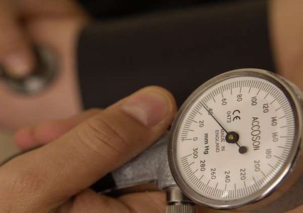 التخلي التام عن تناول الكحول يعالج ارتفاع ضغط الدم