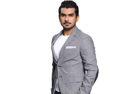 خالد الشاعر  يفجر مفاجأة زواجه من ابنة هذا الفنان