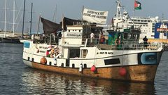 أسطول الحرية يواصل رحلته الأخيرة تجاه غزة