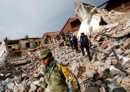 ارتفاع عدد مصابي زلزال إيران إلى 146