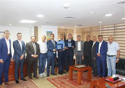 اللوح يكّرم طالبي كلية الشرطة الفلسطينيين في مصر