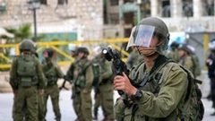 الاحتلال يعتقل شابين شرق قلقيلية