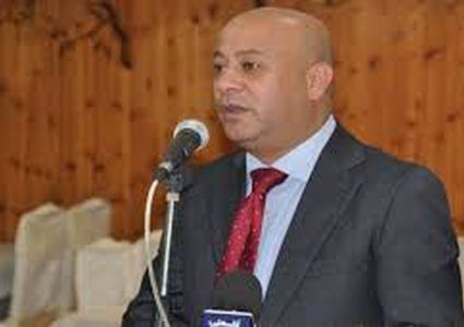 أبو هولي يرفض تقليص "الأونروا"لخدماتها