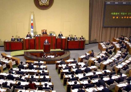 انتحار برلماني قفز من الطابق ال18