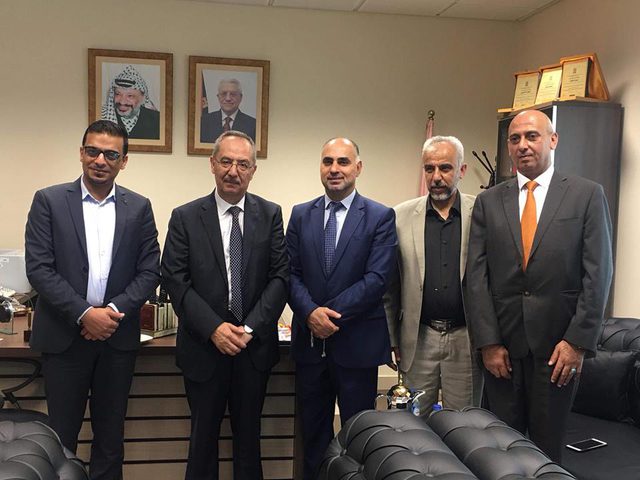 أبو عيطة يلتقي القائم باعمال رئيس جامعة النجاح