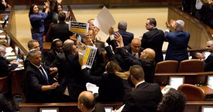 مظاهرة قطرية ومؤتمر إنقاذ وطني