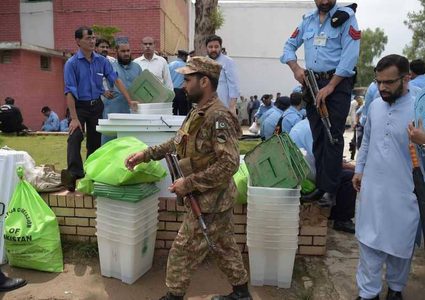 بدء التصويت في الانتخابات العامة بباكستان