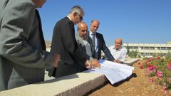 القنصل الفرنسي يطلع على عمل المنطقة الصناعية