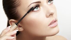 ماسكرا لـ تطويل الرموش... حضّريها بنفسك