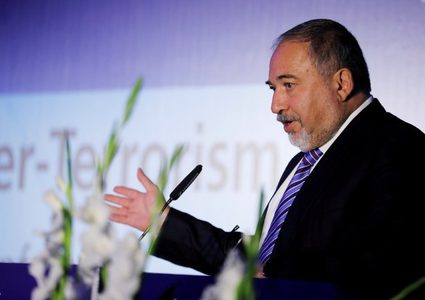 ليبرمان يترأس اجتماعاً أمنياً حول غزة