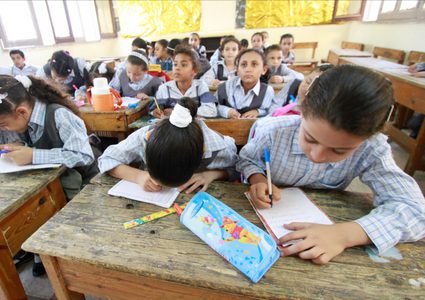 مسلسل استهداف التعليم مستمر