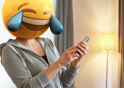 ماذا يقول استخدام "الإيموجي" عنك!