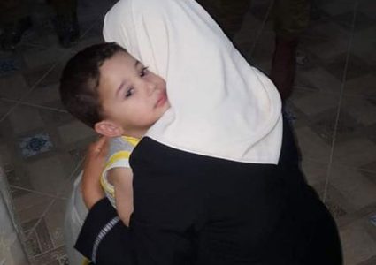 الاحتلال يمدد اعتقال الأسيرتين خاطر وأبو سنينة