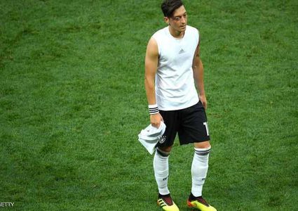 الاتحاد الألماني يأسف ولا يعتذر بعد ما جرى لأوزيل