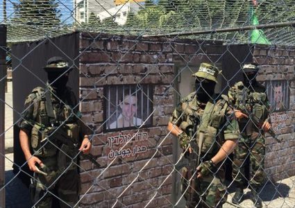 الإحتلال يتخبط .. جنودنا معتقلين بغزة!