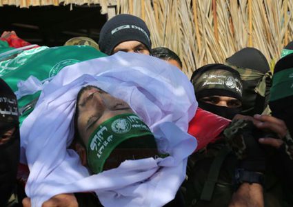 توقعات اسرائيلية برد حماس على استشهاد 3 من عناصرها