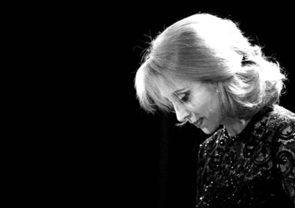 فيروز الأسطورة "فوق التصنيف"