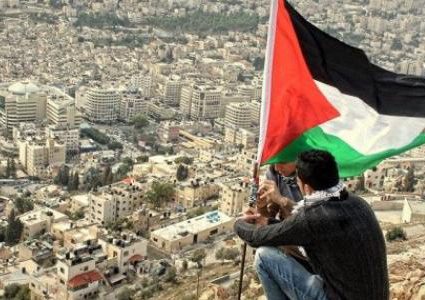 مدن إيطالية تدعو لفرض حظر عسكري على إسرائيل