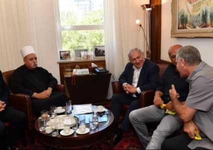 نتنياهو: تخفيف هدم المنازل مقابل "قانون القومية"